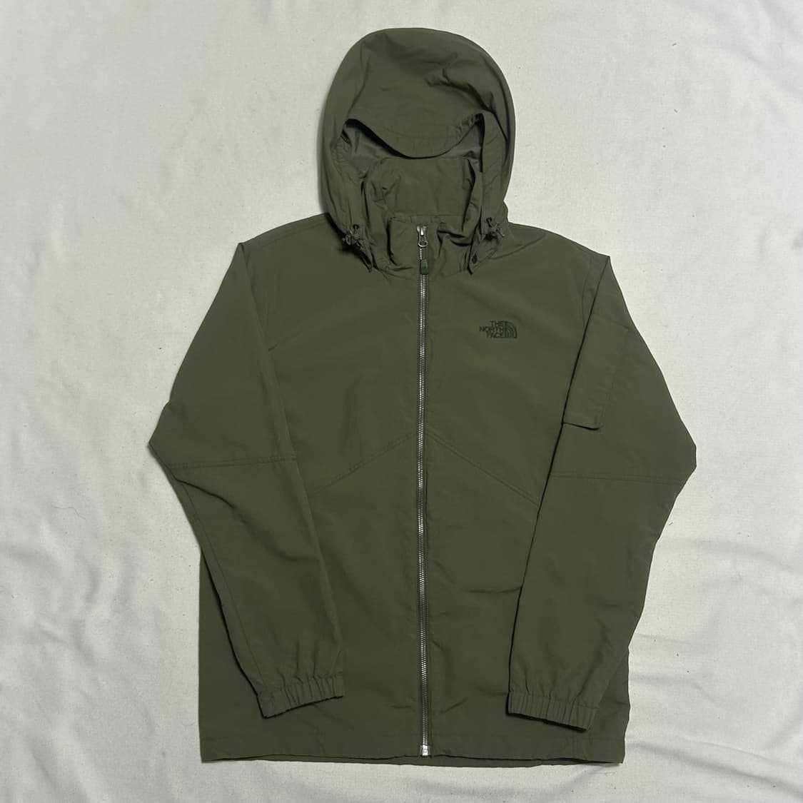 M 노스페이스 카키 후드 바람막이 상품이미지2