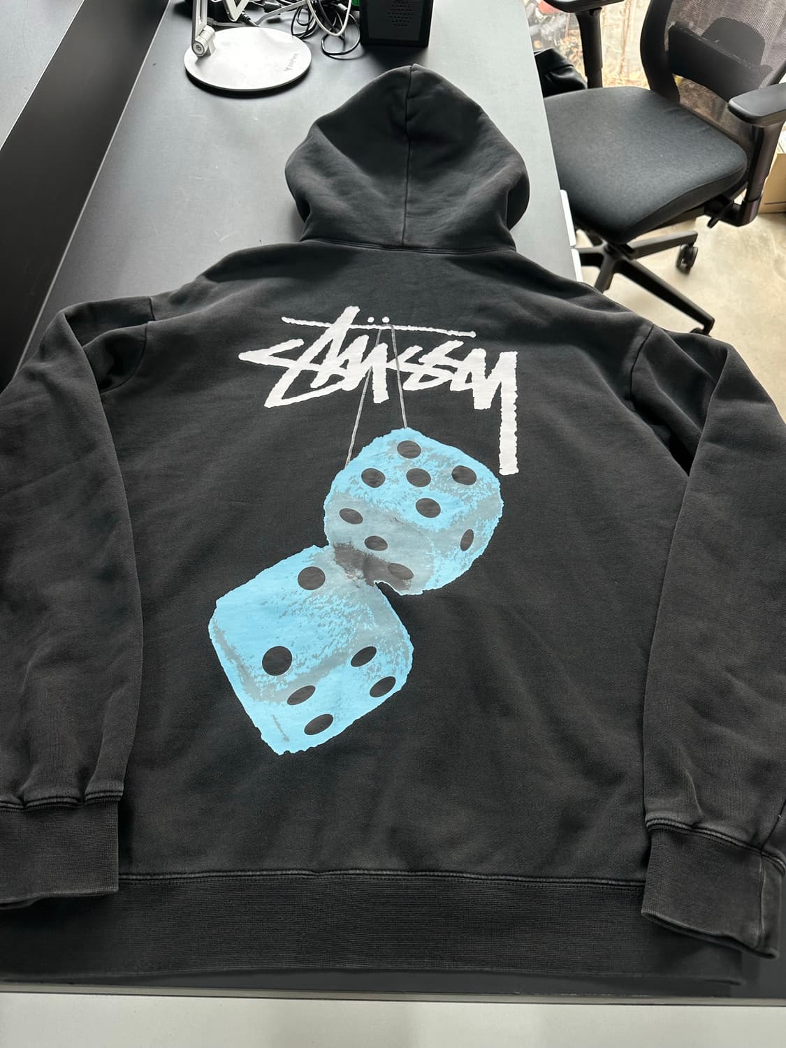 스투시 퍼지 다이스 피그먼트워시드 후드티 블랙 상품이미지5