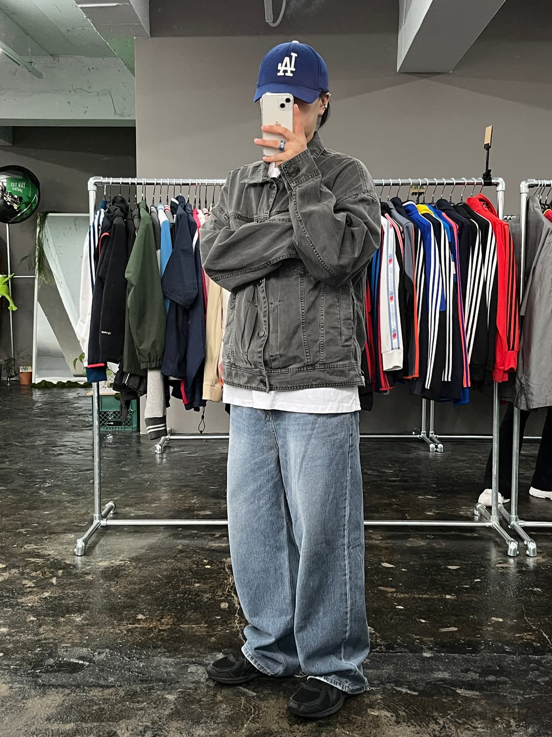 준지 워싱 오버핏 데님 트러커 자켓 상품이미지4