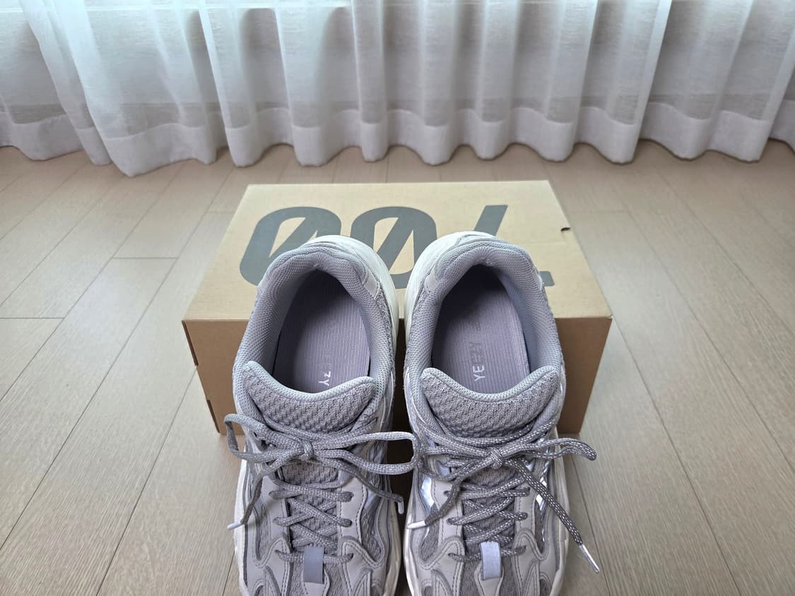 [아코탭] 아디다스 이지부스트 700 V2 스태틱 275 size 상품이미지7