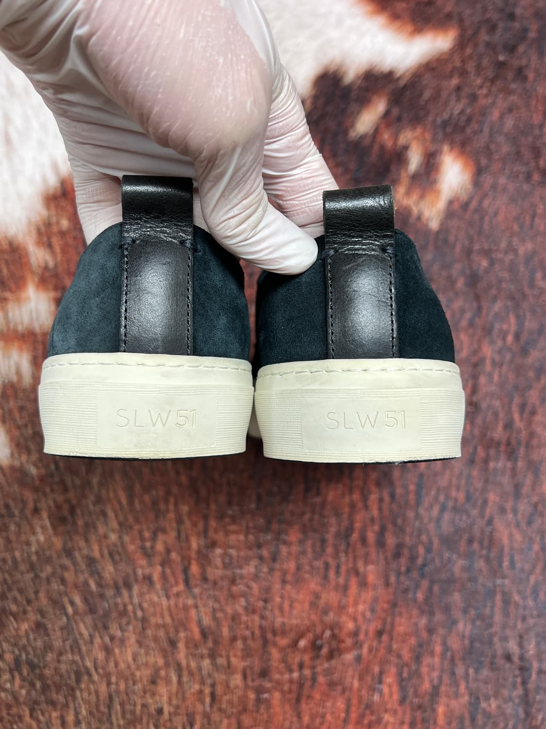 [40] 오피치나 슬로웨어 블랙 스웨이드 스니커즈  상품이미지5