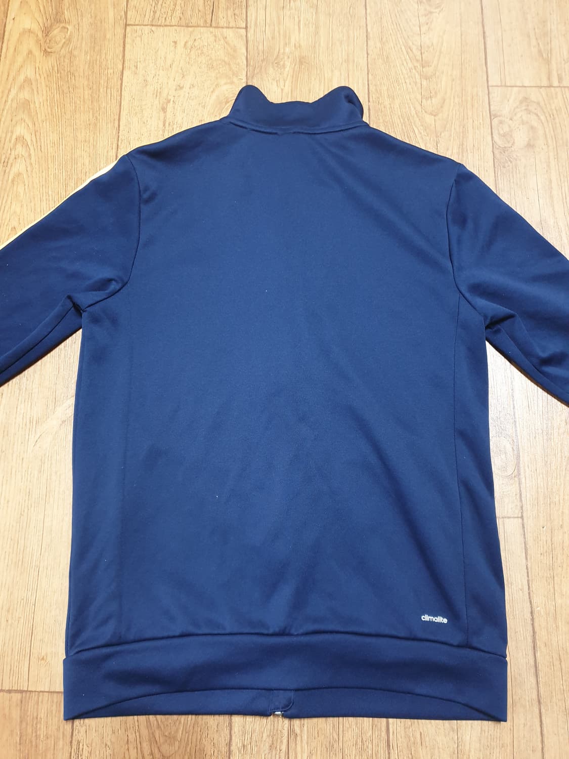 1077 아디다스 운동복 집업 90 사이즈입니다 상품이미지5