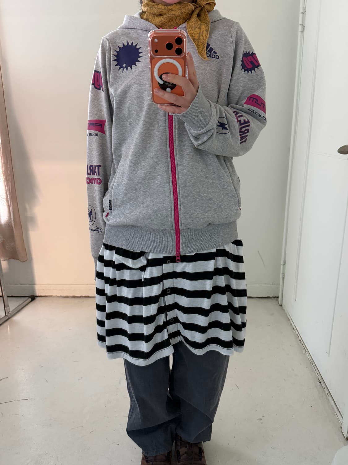 일본빈티지 아디다스 유니크 후드집업 상품이미지1