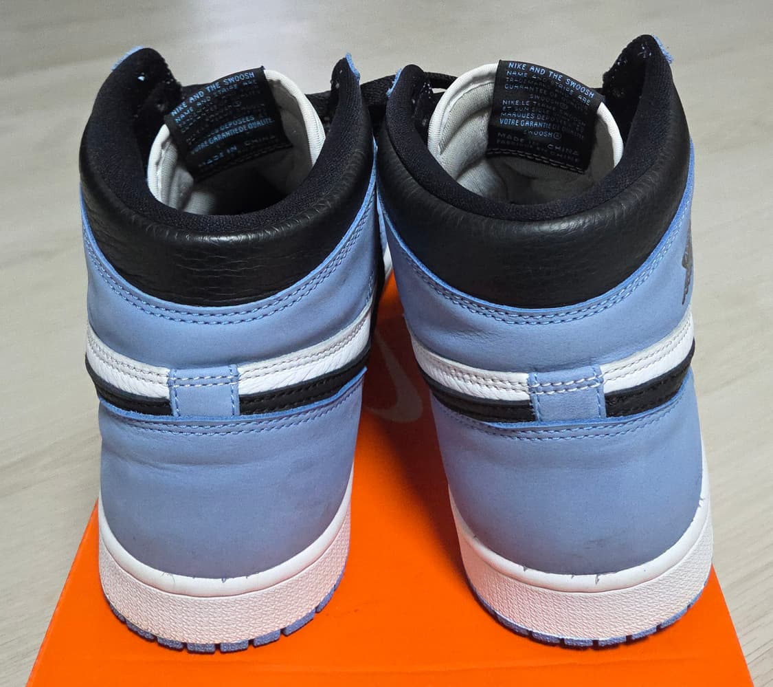 나이키 조던1 하이 레트로 유니버시티 블루 상품이미지7