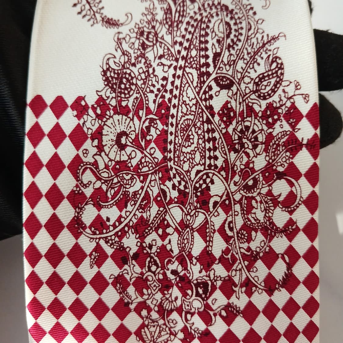 니노 세루티 실크 레드 패턴 넥타이 9.7cm A+등급 A19325
 상품이미지8