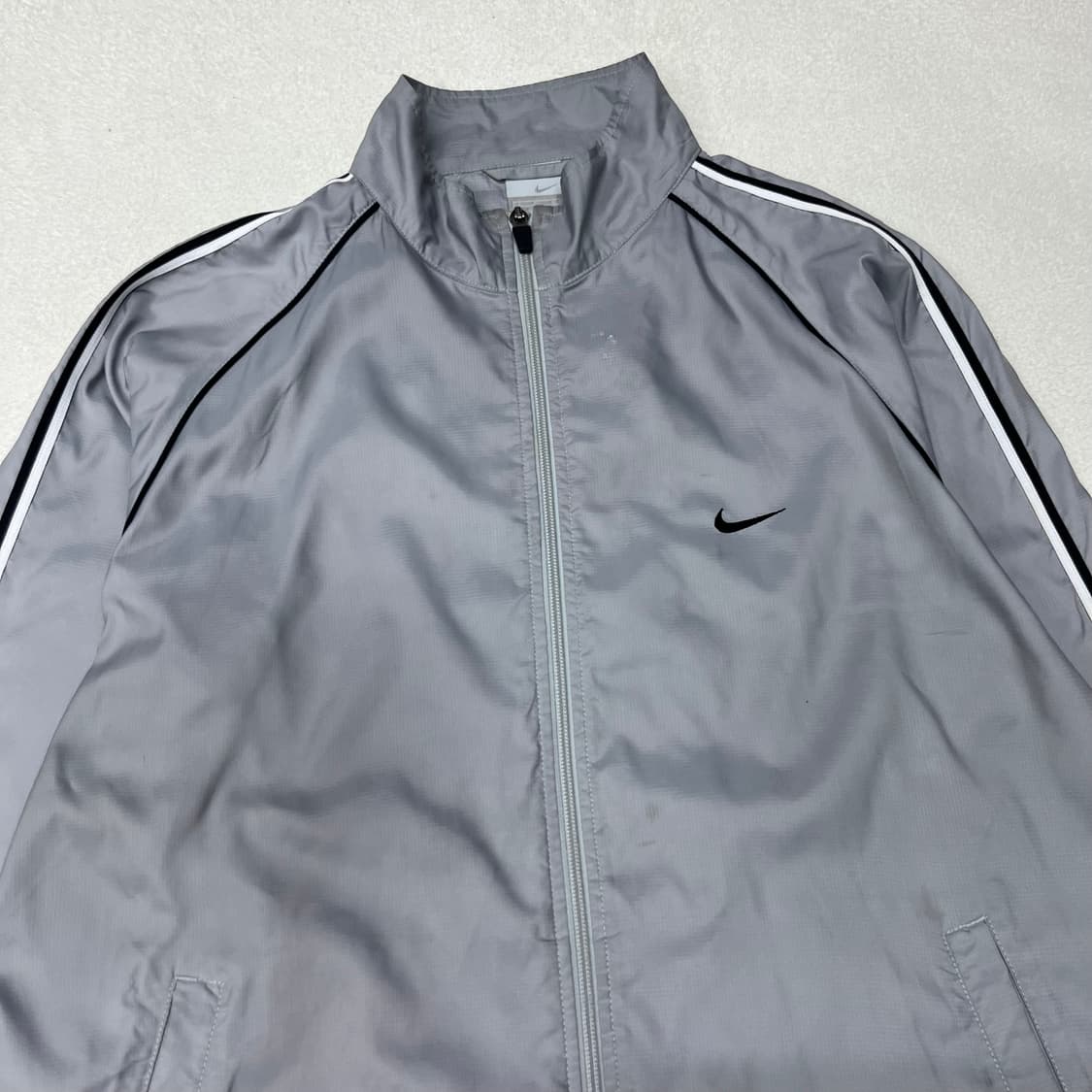 Nike gray 00‘s windbreak jacket 상품이미지5