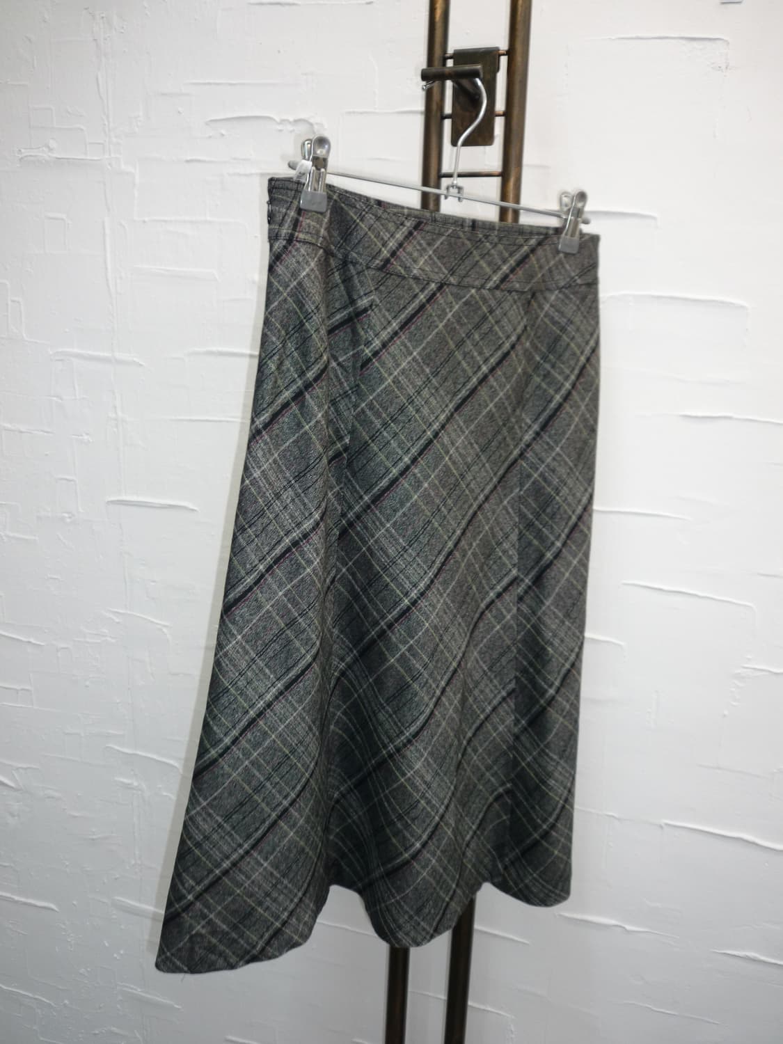 flowy check midi skirt 상품이미지7