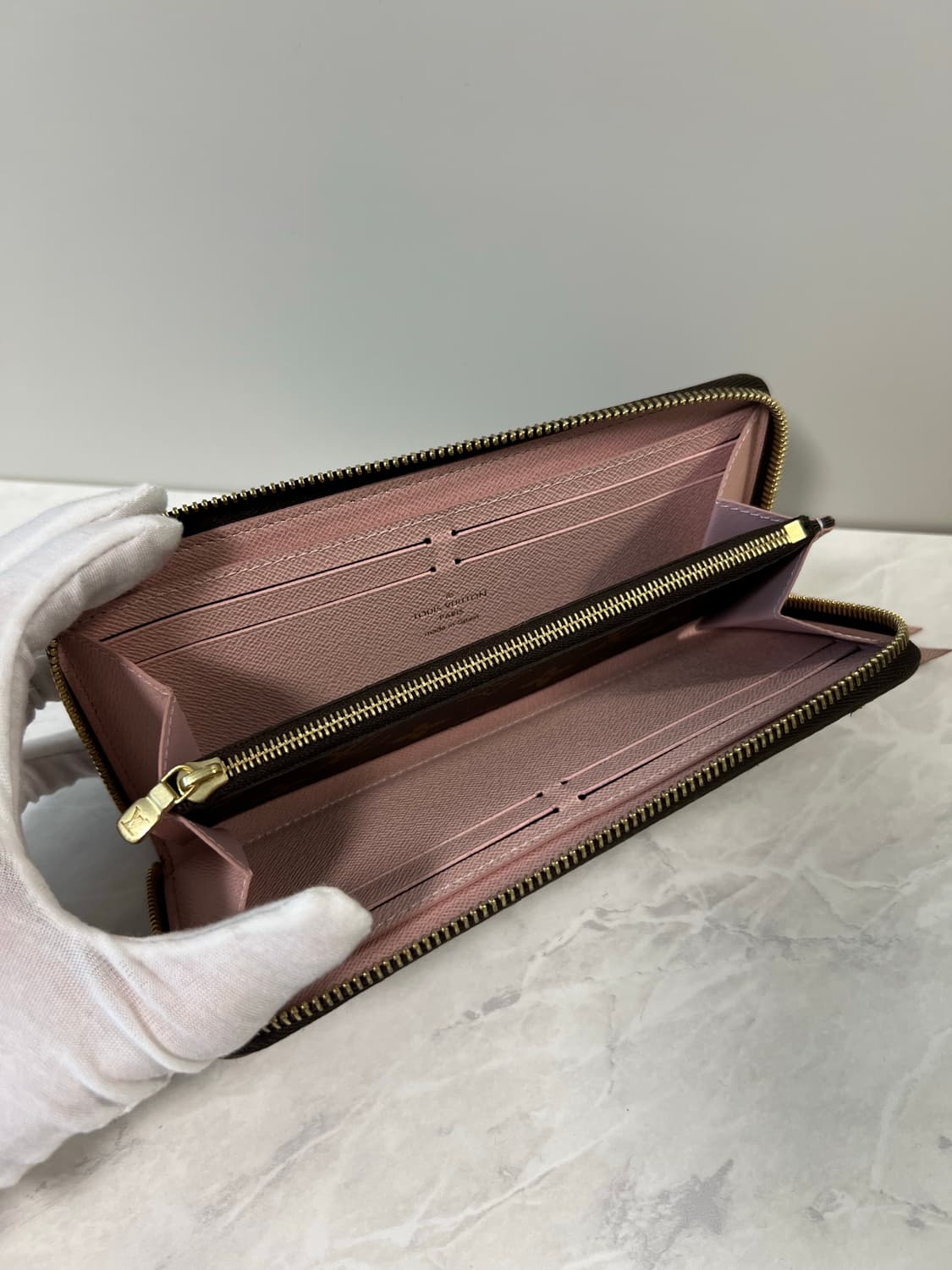 루이비통 모노그램 클레망스 지퍼 장지갑 상품이미지3