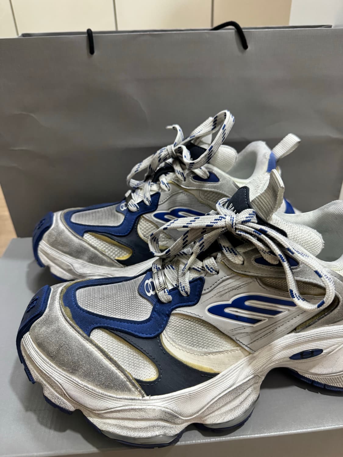 발렌시아가 카고 43 김머리 상품이미지4