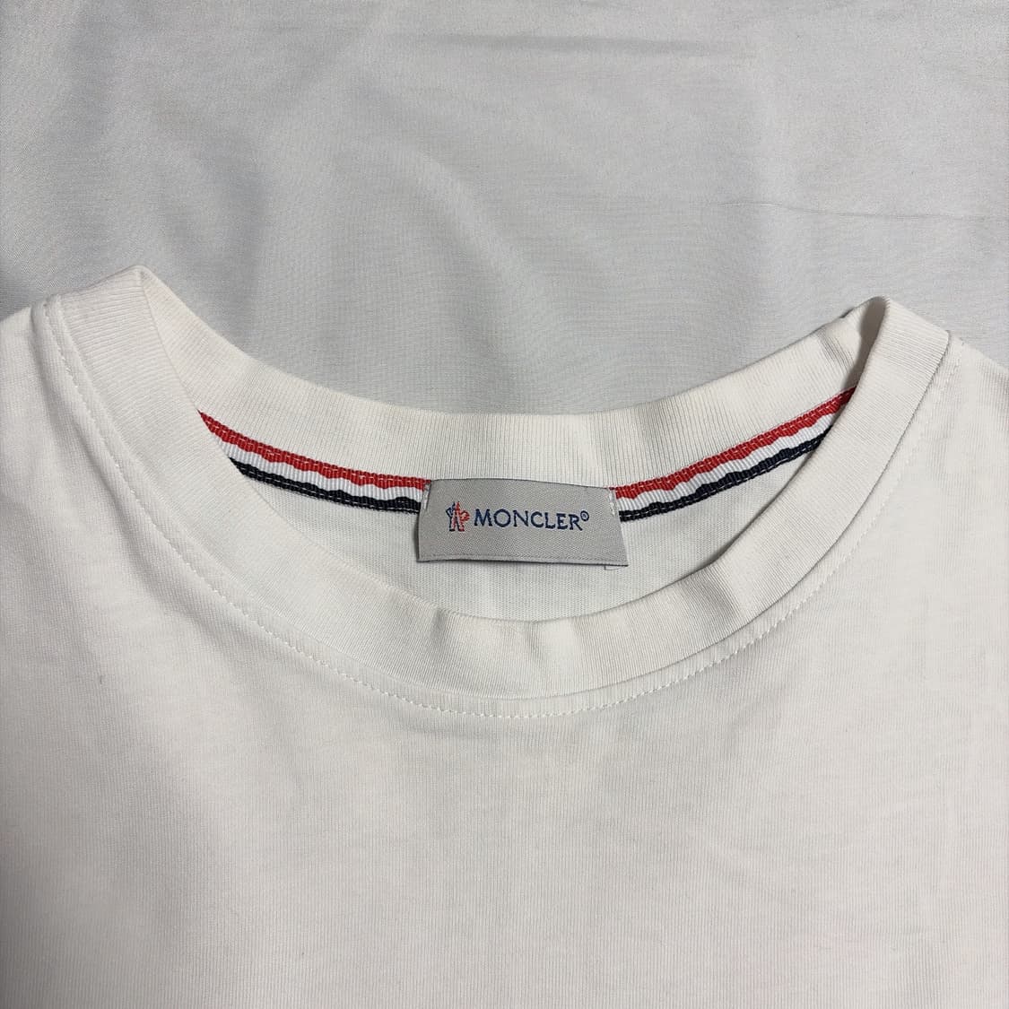 몽클레어 반팔티 2XL 상품이미지3