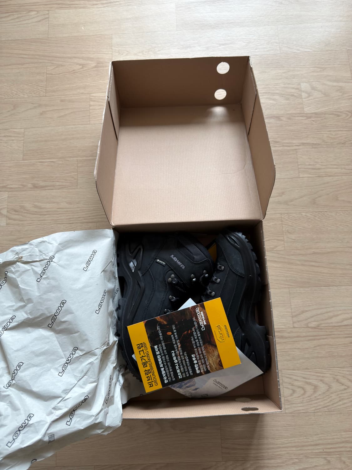 로바 레니게이드 MID GTX 등산화 새상픔 상품이미지3