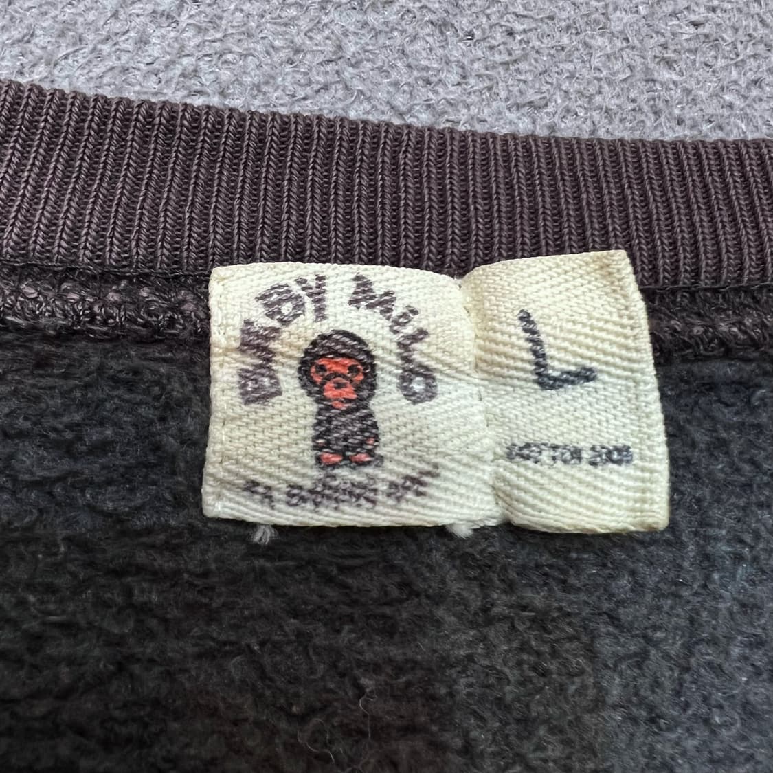 베이프 마일로 맨투맨 상품이미지5