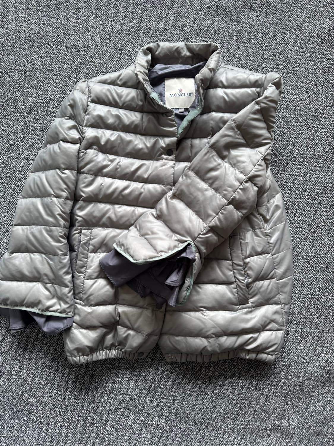 몽클레어 경량패딩 상품이미지4