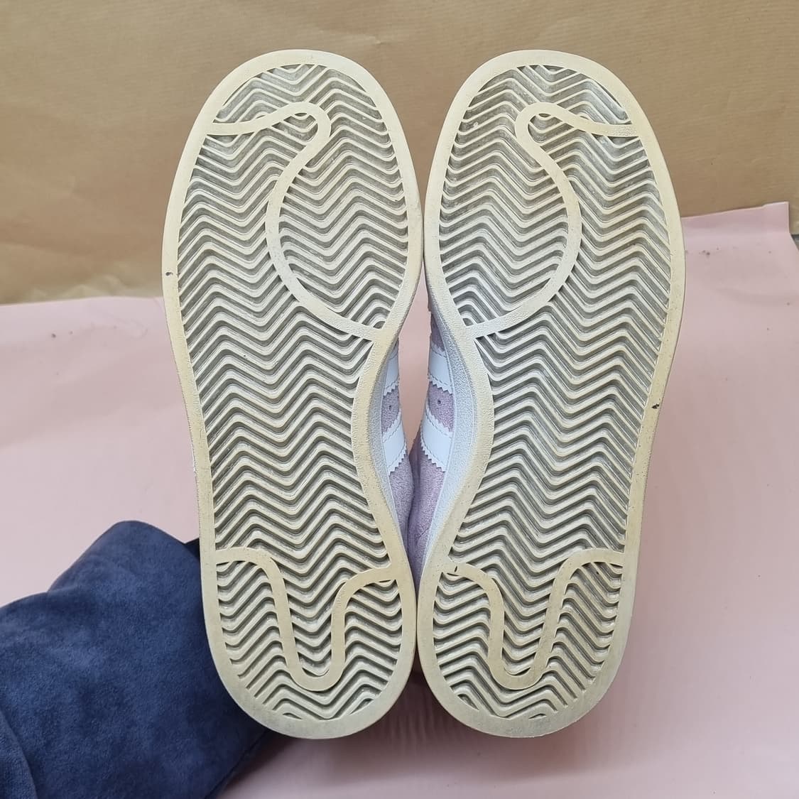 아디다스 캠퍼스 00s 여성스니커즈240 상품이미지3