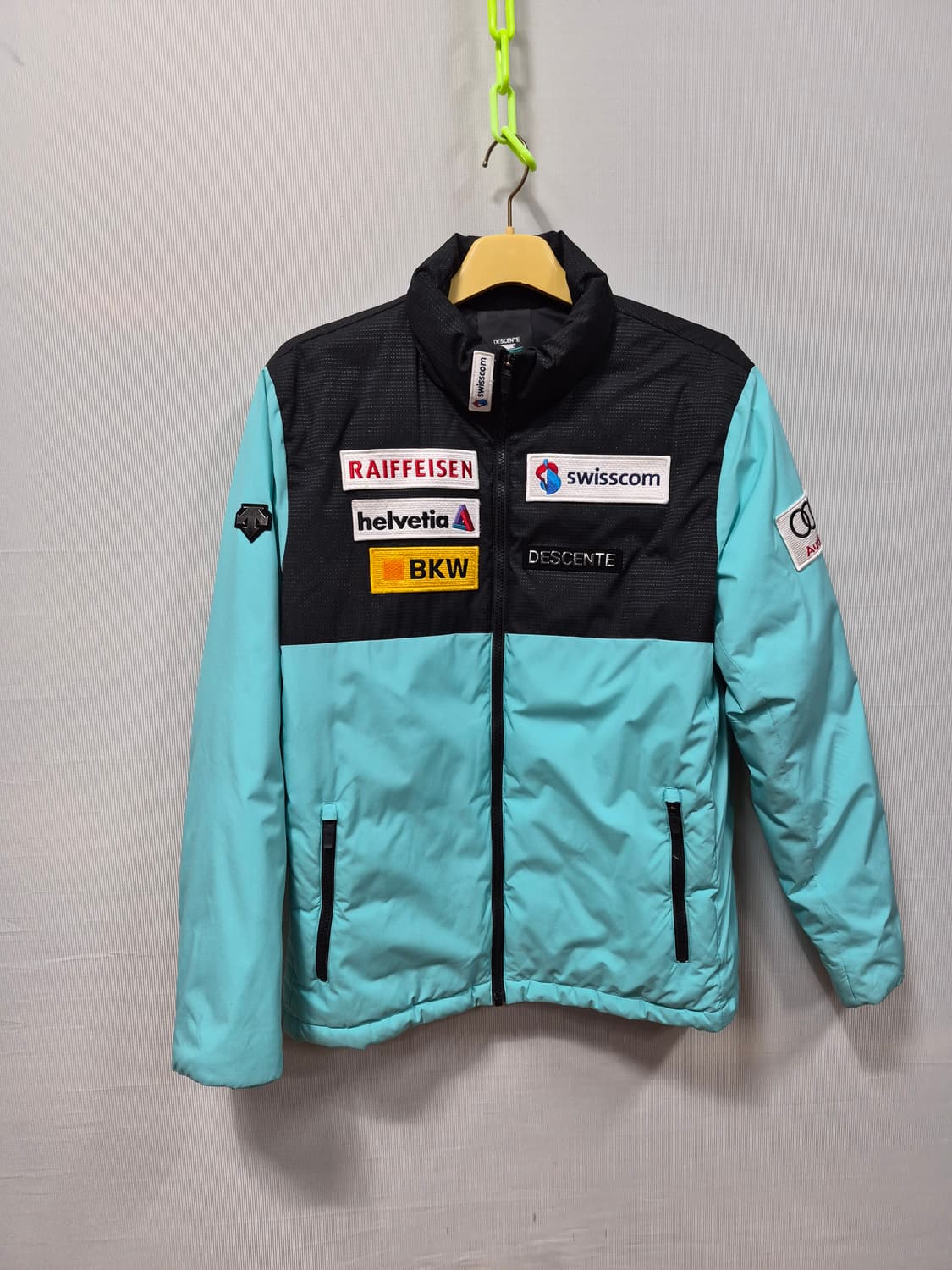 데상트 스폰서 패딩 자켓 남성100 상품이미지1