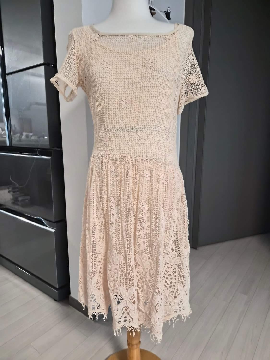 [Massimo Dutti] 마시모두띠 자수 크로셰 레이스 원피스 상품이미지3