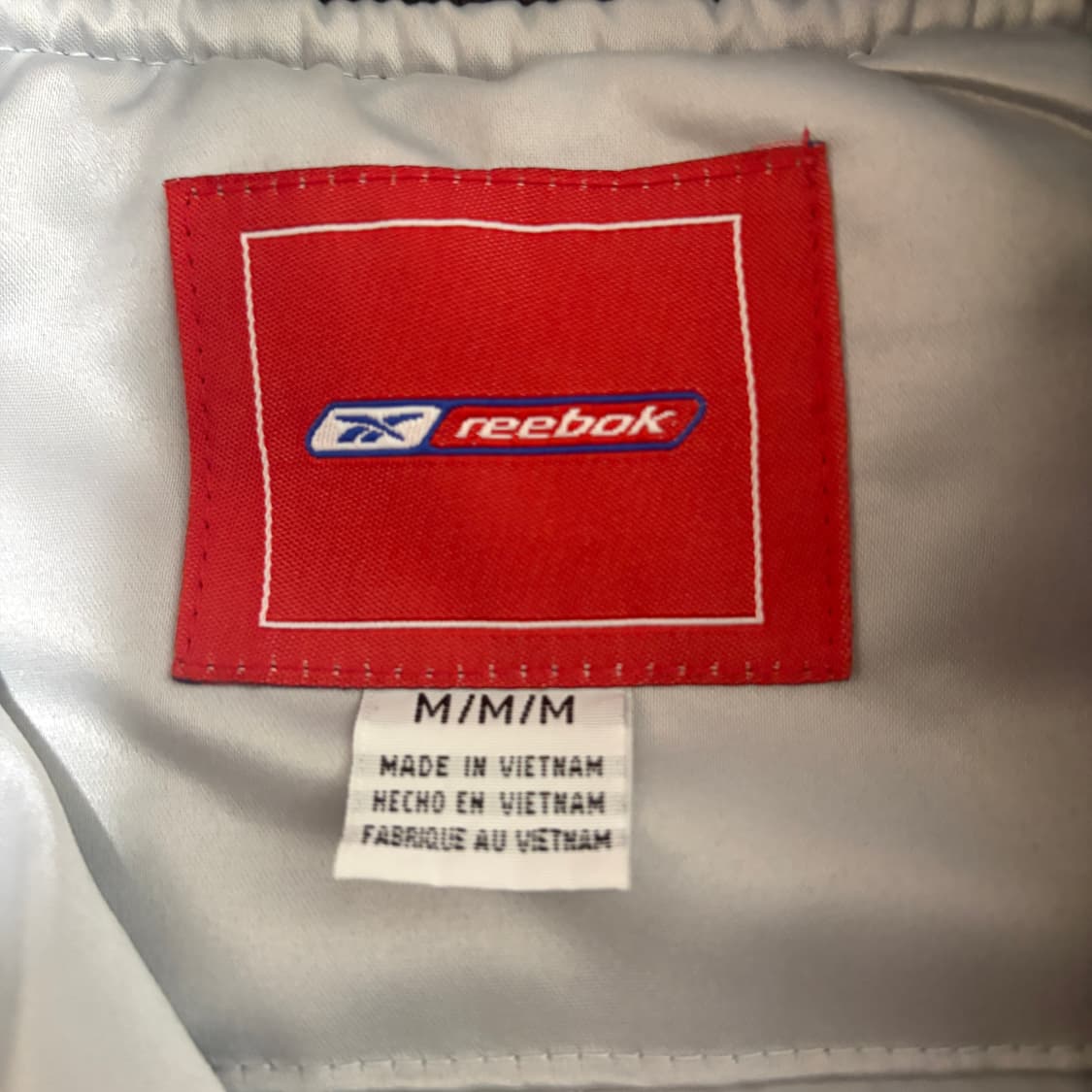 리복 NFL 올 오버 팀 로고 자수 새틴 봄버 자켓 상품이미지3