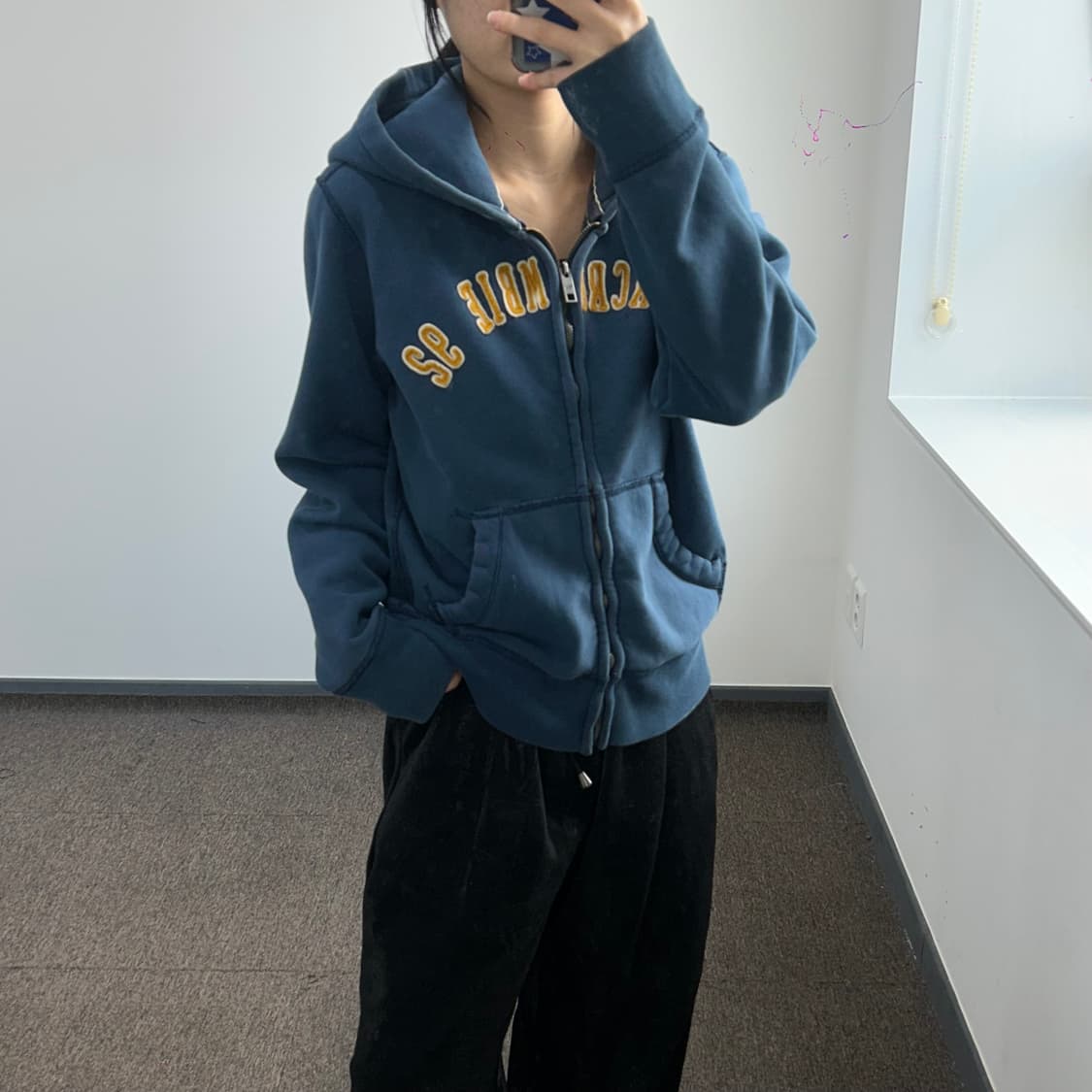 Abercrombie 아베크롬비 옐로우 스펠아웃 로고 네이비 후드집업   상품이미지2