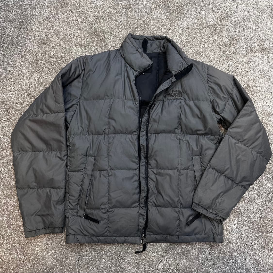 노스페이스 그레이 다운 경량패딩L 상품이미지2