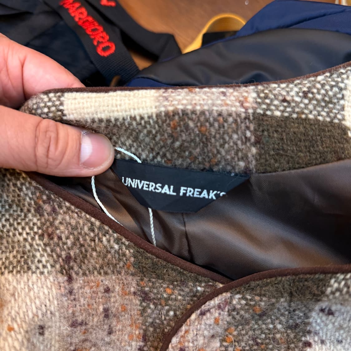 유니버설 프릭스 BY 프릭스 스토어 울 혼방 케이프 망토 상품이미지4