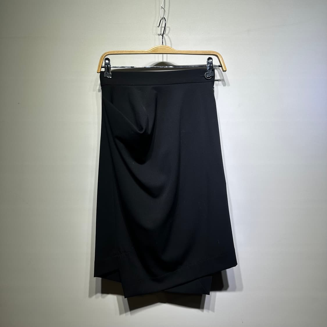 비비안웨스트 우드 스커트 판매합니다 상품이미지3