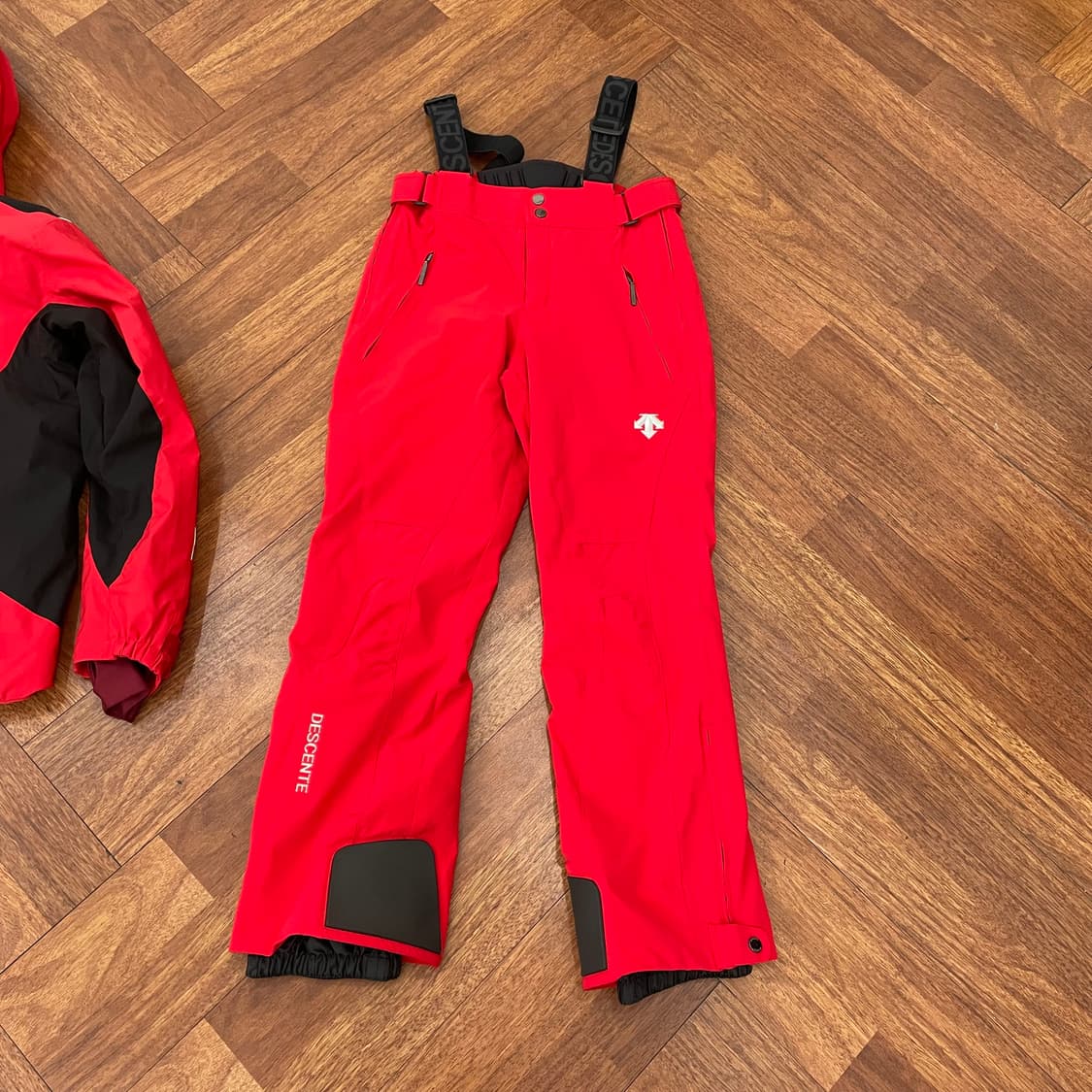 데상트 스키복 세트 상품이미지6