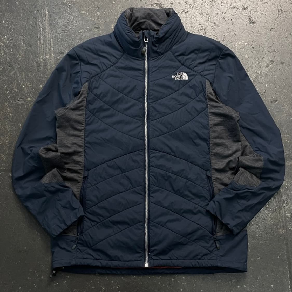 105 노스페이스 브이모션 경량패딩 상품이미지1