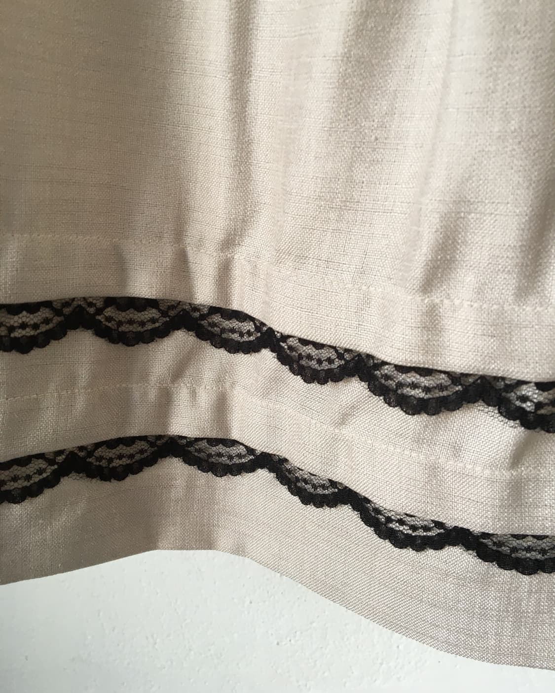 Lace trimming pleats skirt 상품이미지3