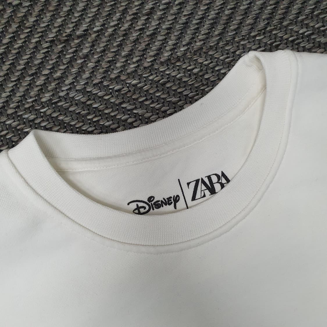 디즈니&자라 얇은 맨투맨 남자105 상품이미지2