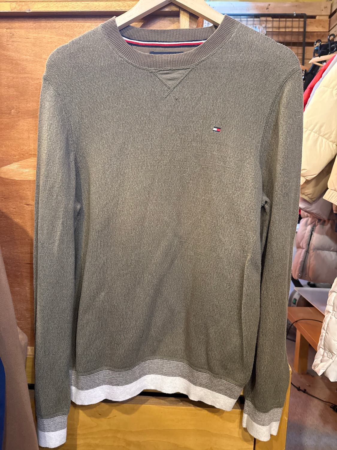 타미힐피거 카키브라운 니트 상품이미지1