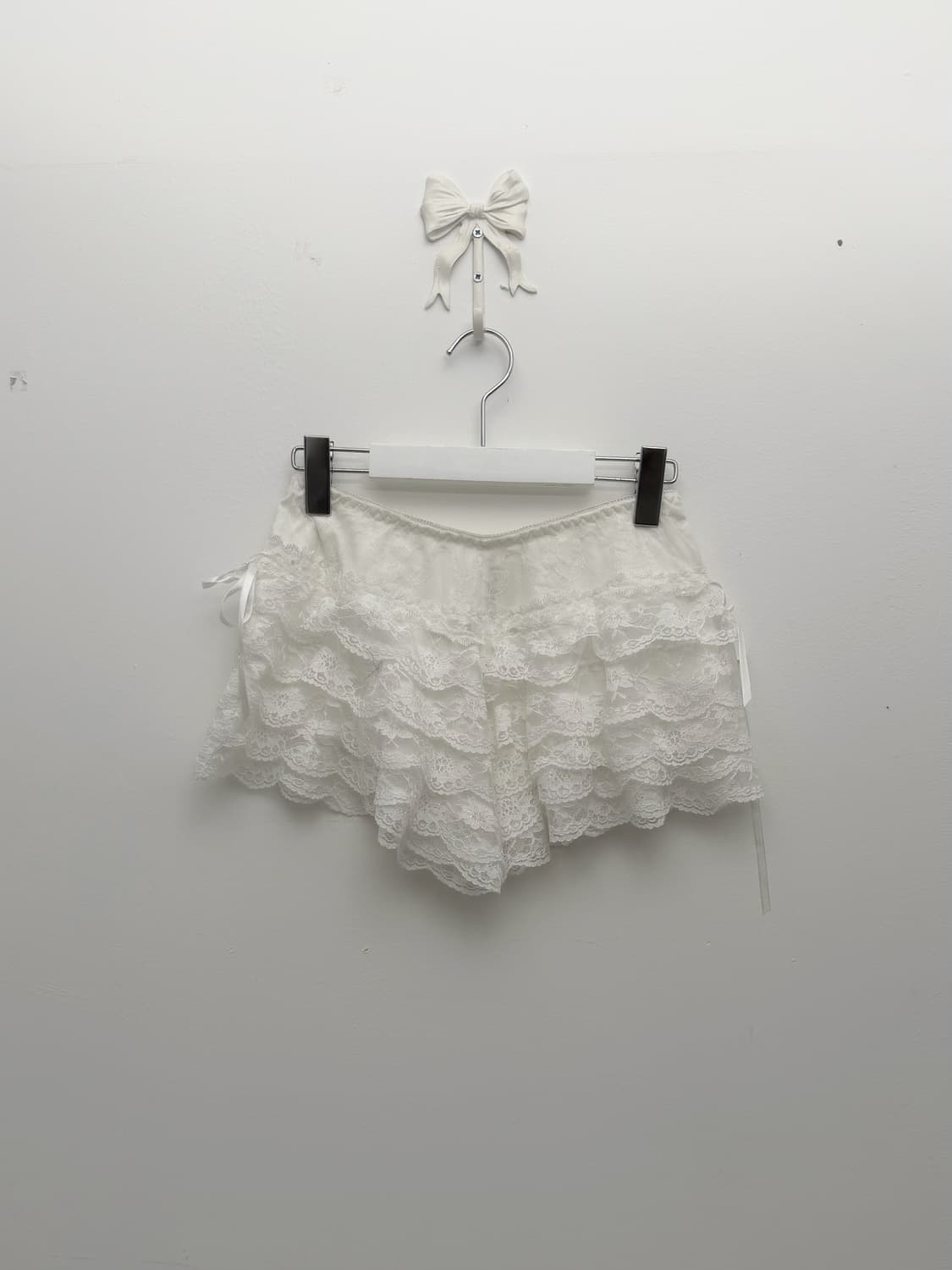 화이트 레이스 프릴 마이크로 쇼츠 상품이미지5