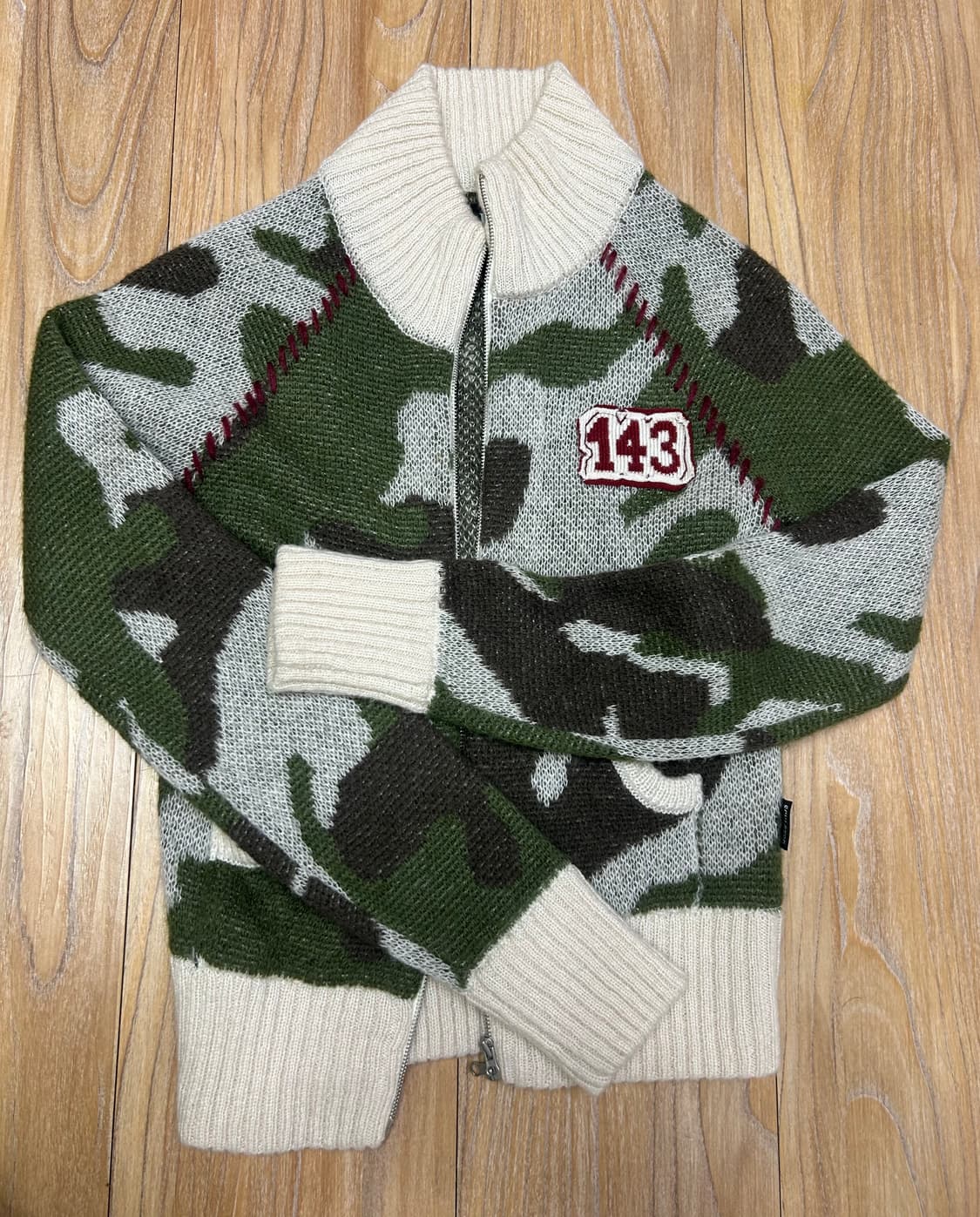 카모플라쥬 모헤어 니트 집업 상품이미지1