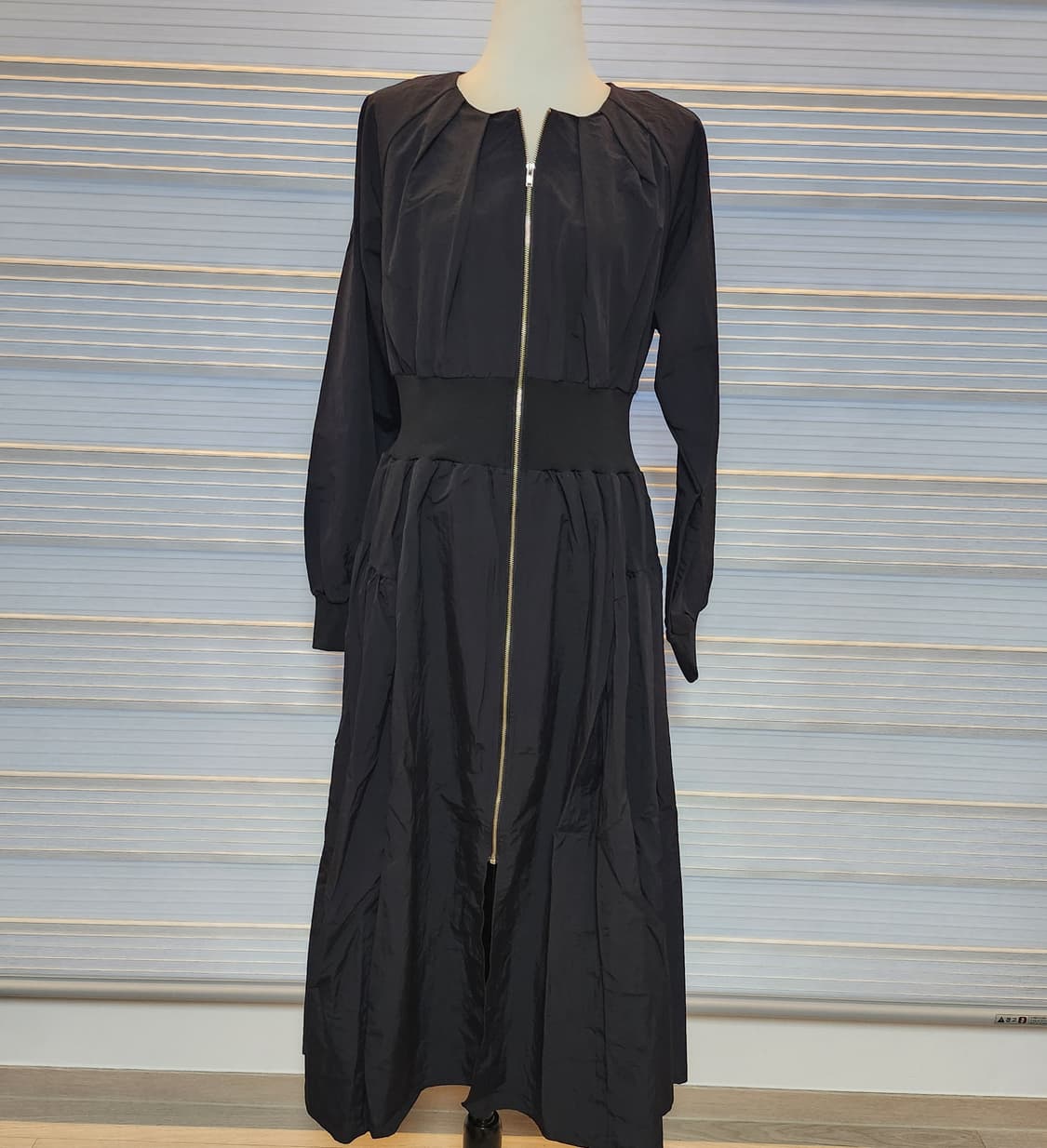 《새상품》집업 롱 원피스 상품이미지1