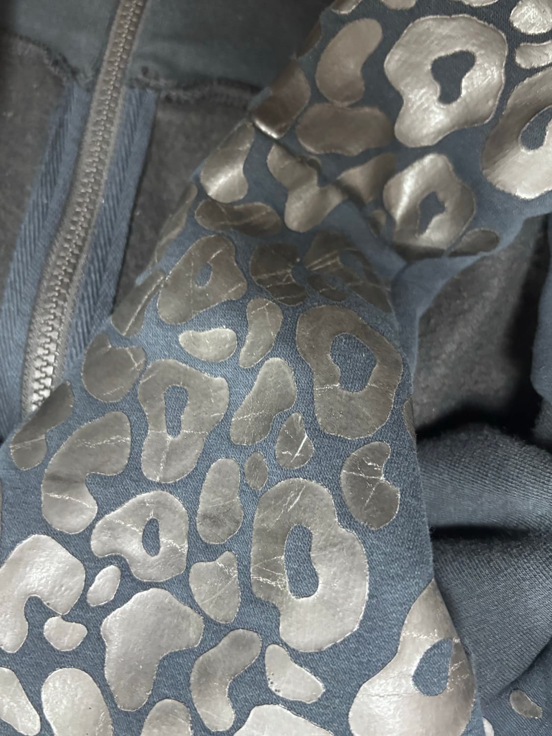 아디다스 x 제레미스캇 레오파드 후드집업 흑표범 상품이미지7