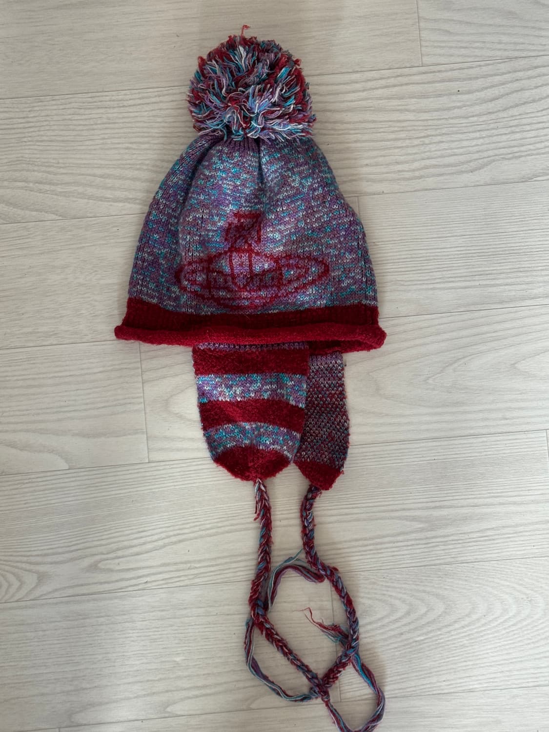 비비안웨스트우드 이어플랩 비니 상품이미지2