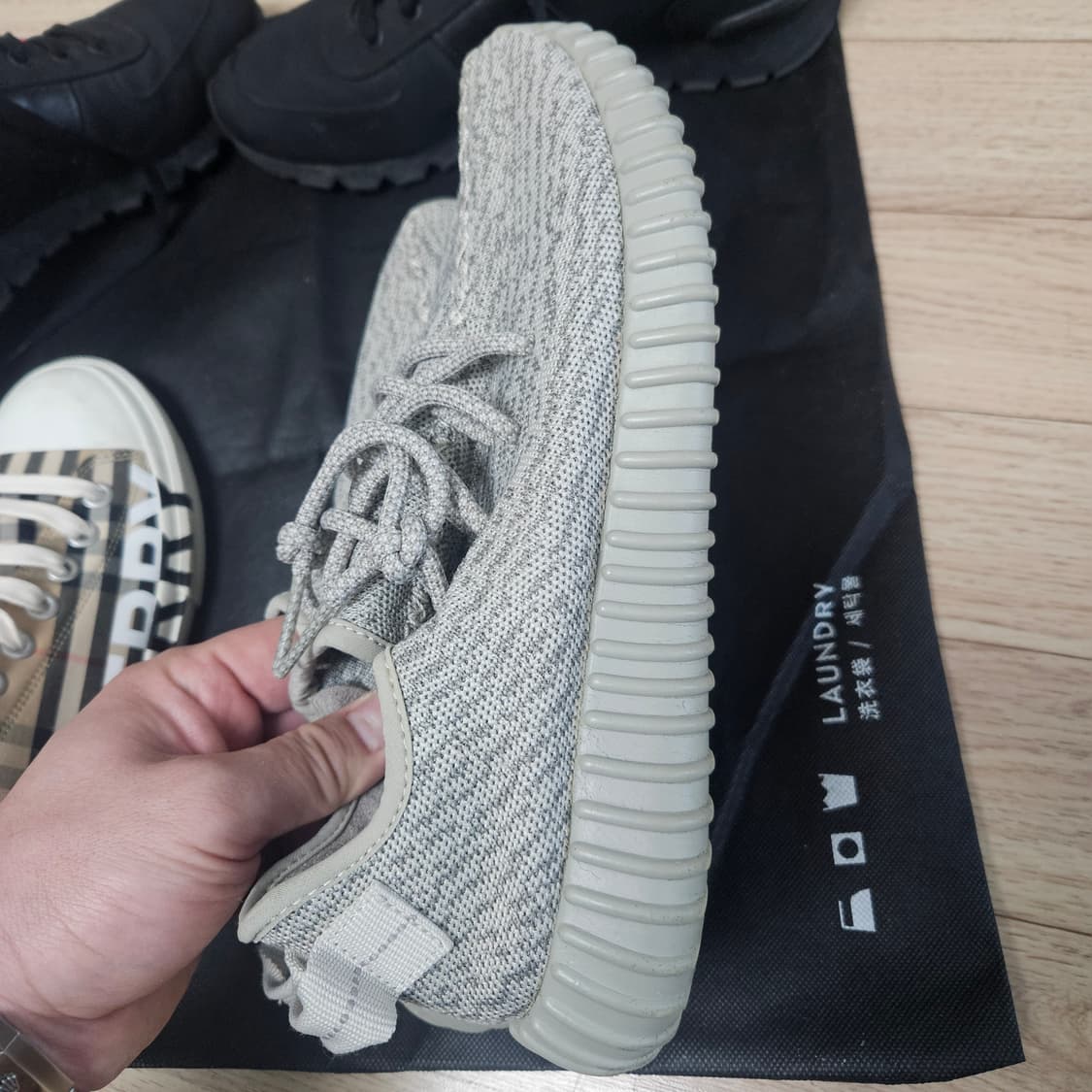 아디다스 이지부스트 350 문락 스니커즈 상품이미지4