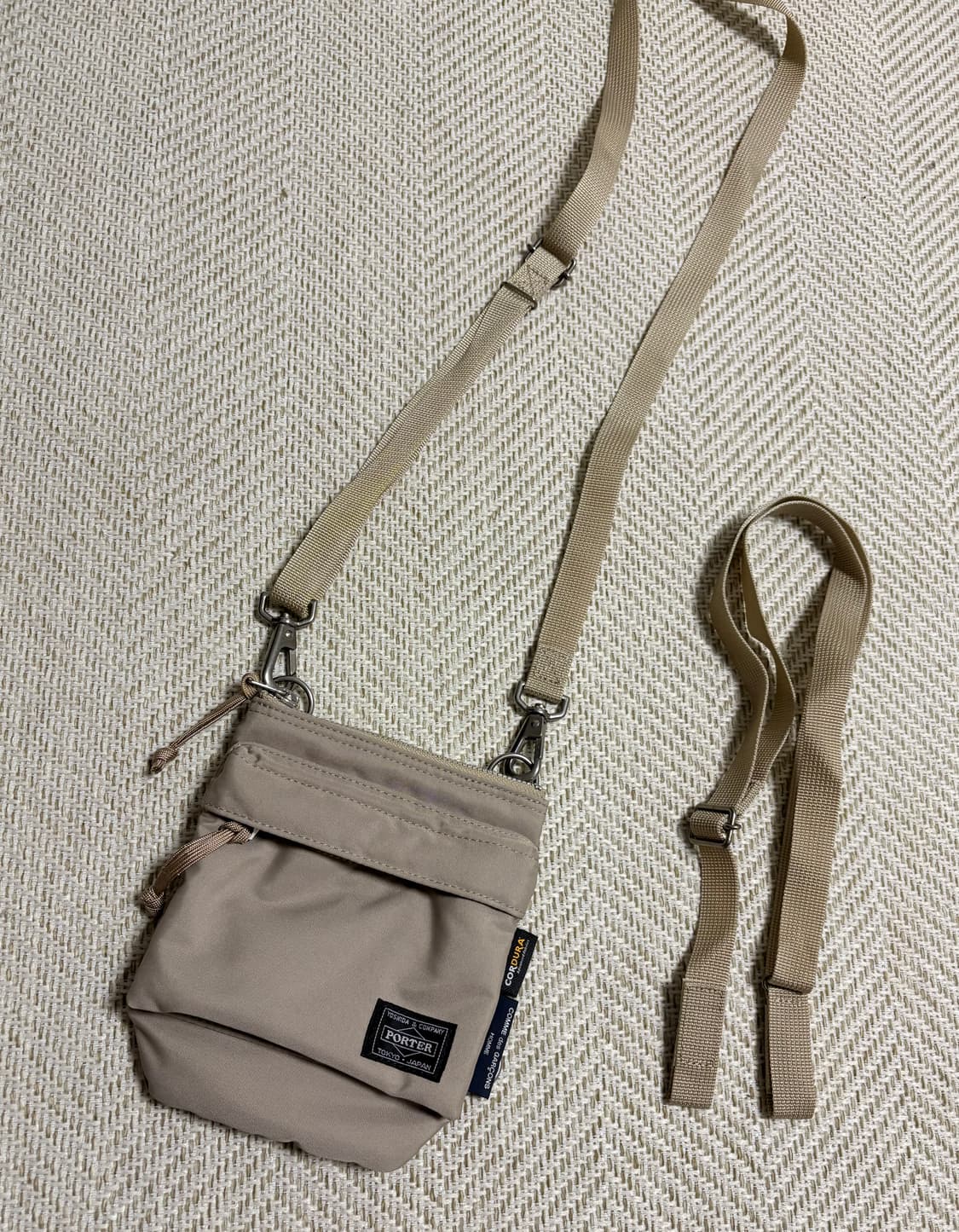 요시다포터 x 꼼데가르송 한정판 크로스백 상품이미지1