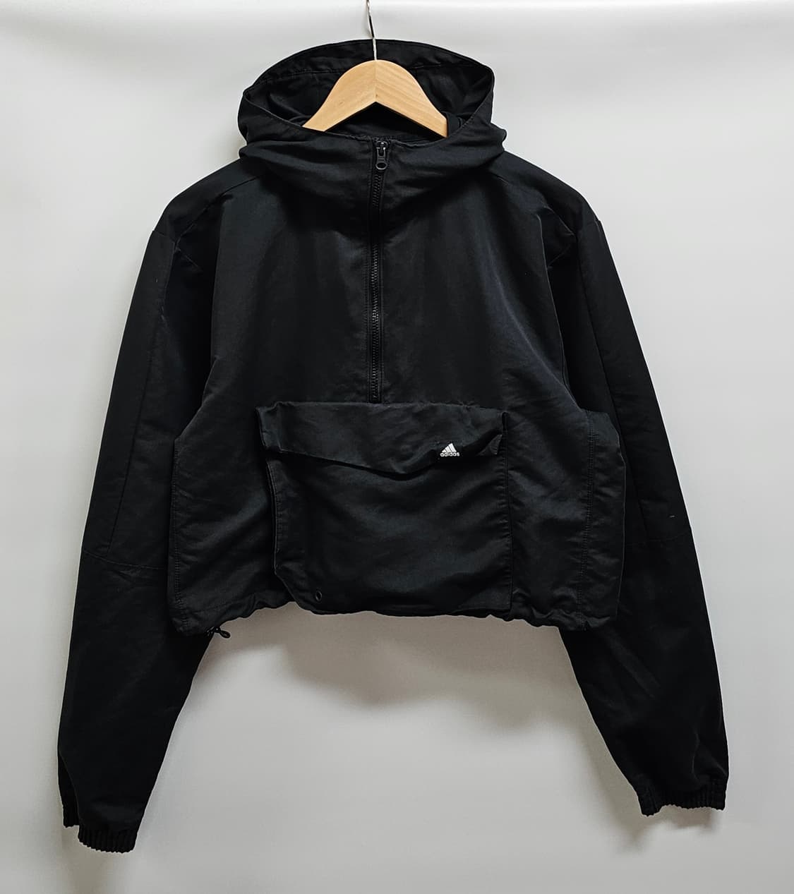 아디다스 여성 크롭 아노락 바람막이 M 상품이미지1