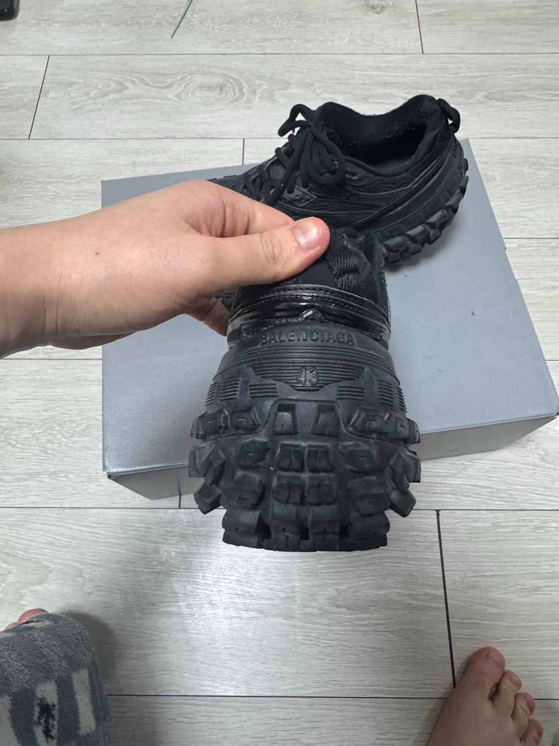 [43] 발렌시아가 디펜더 블랙 상품이미지7