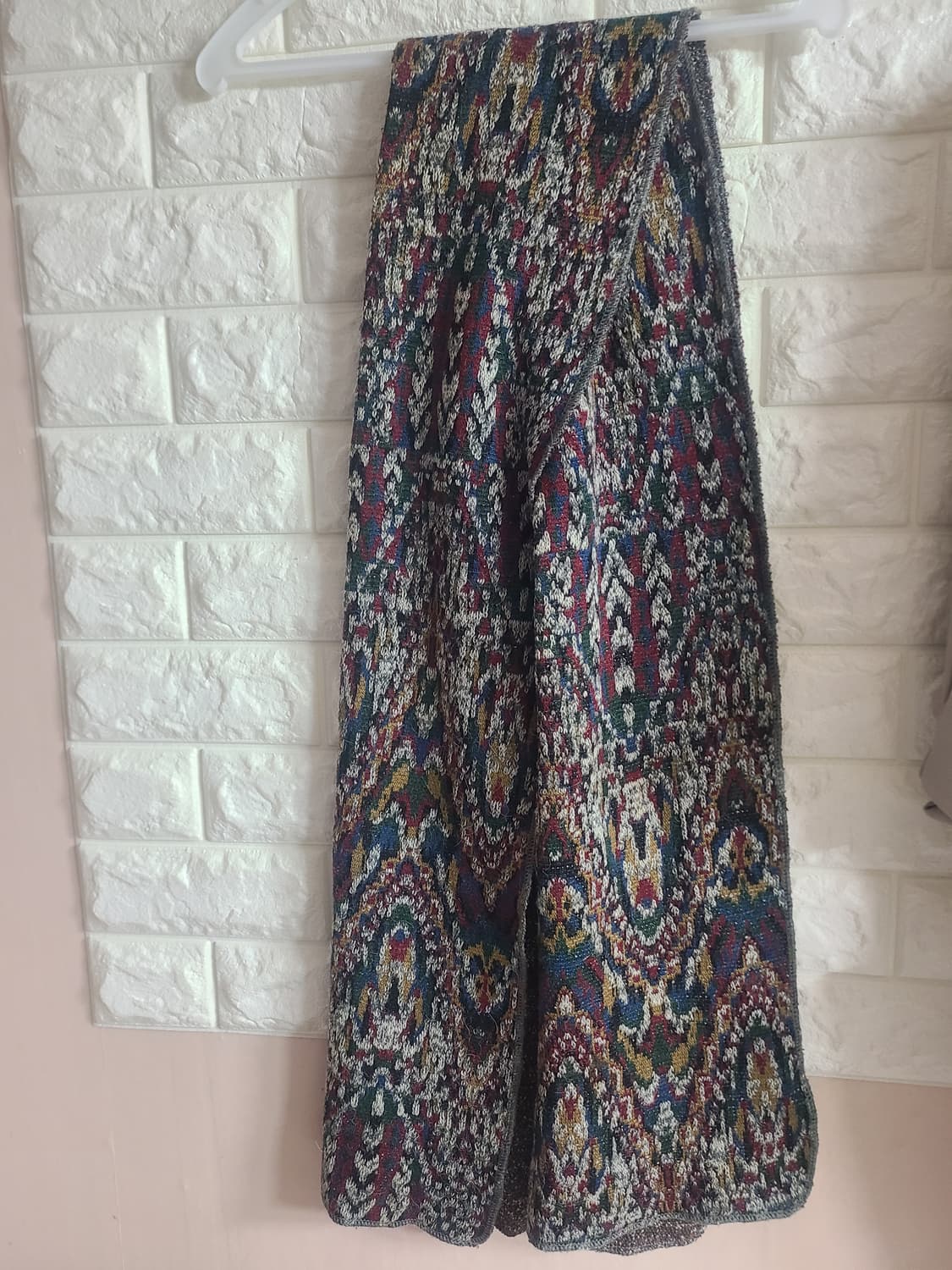 미쏘니 스포츠 패턴 니트 머플러 상품이미지3