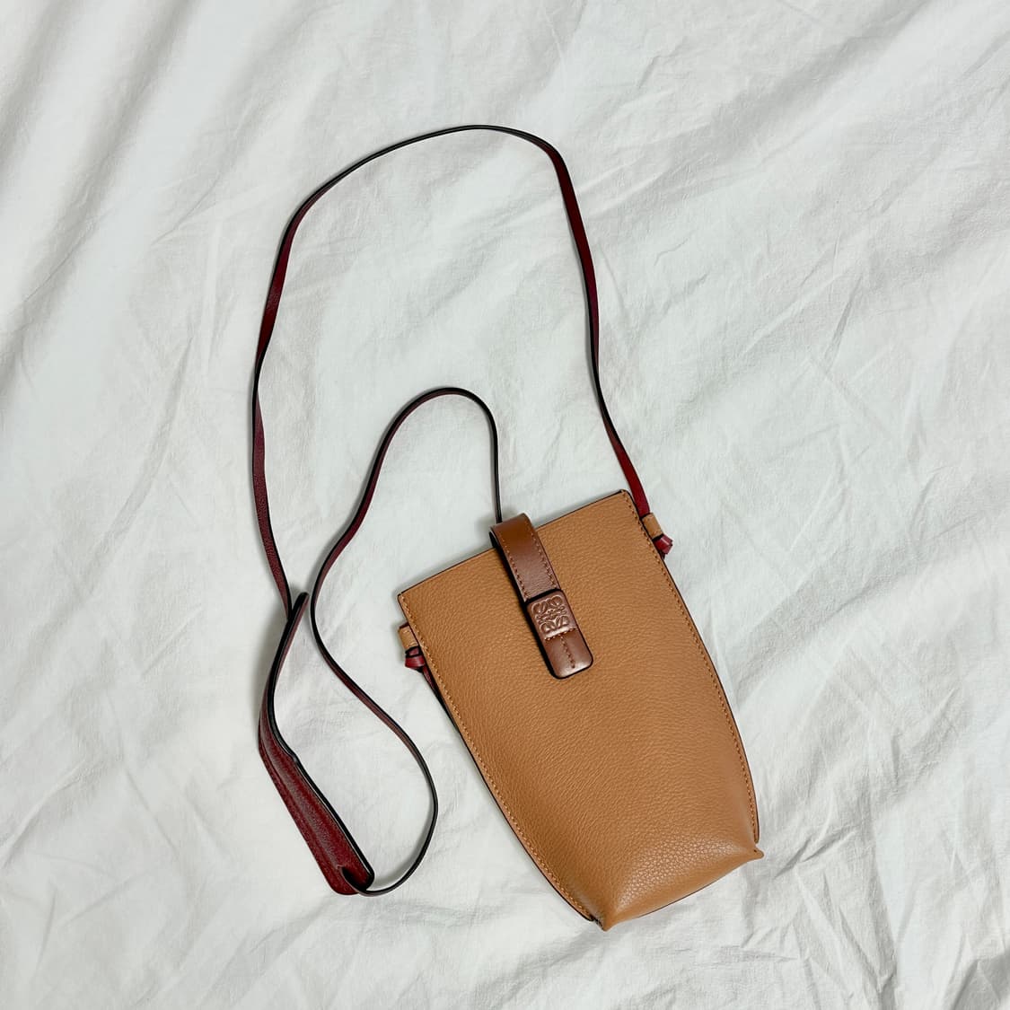 LOEWE 로에베 게이트 포켓 위드 숄더 스트랩 상품이미지2