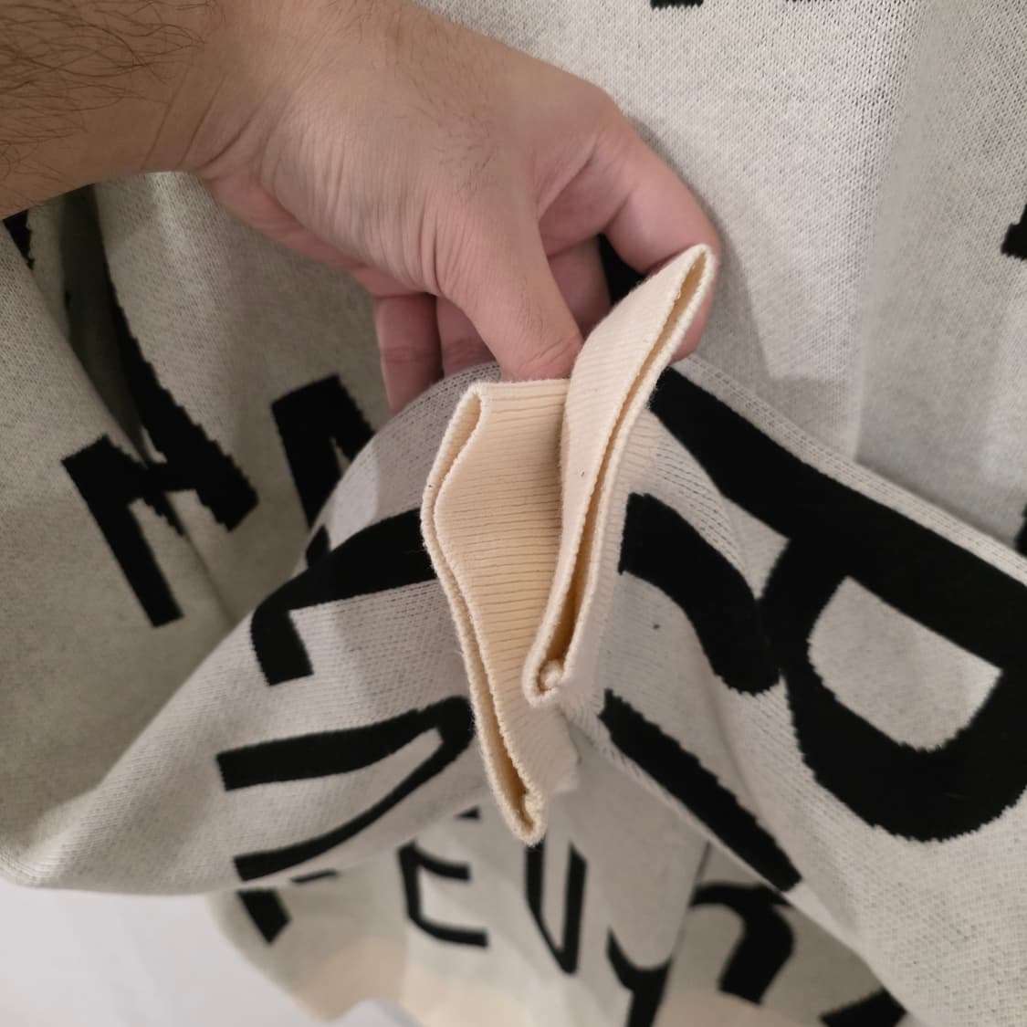 자라 레터링 니트 XL 상품이미지5