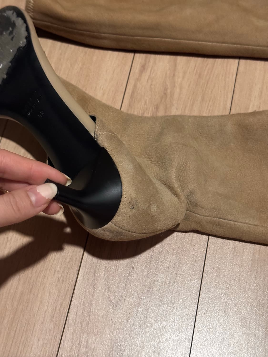 미우미우 스웨이드 thong 니하이 부츠 상품이미지3