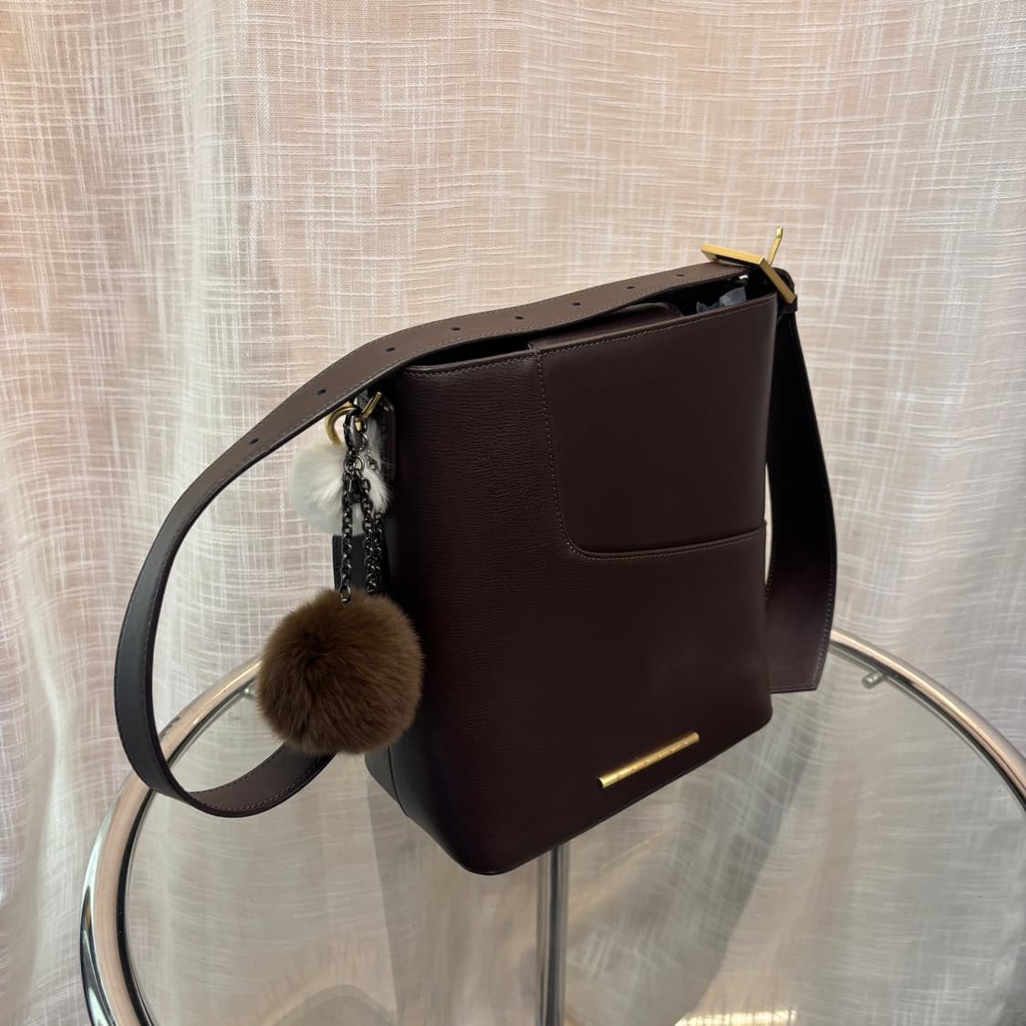 정품 칼린 가죽 숄더백     상품이미지3