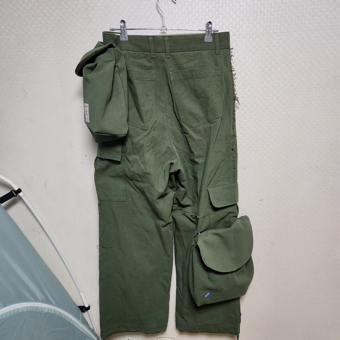 아더에러 타드 카고 팬츠 A1 tard cargo pants 바지 상품이미지3
