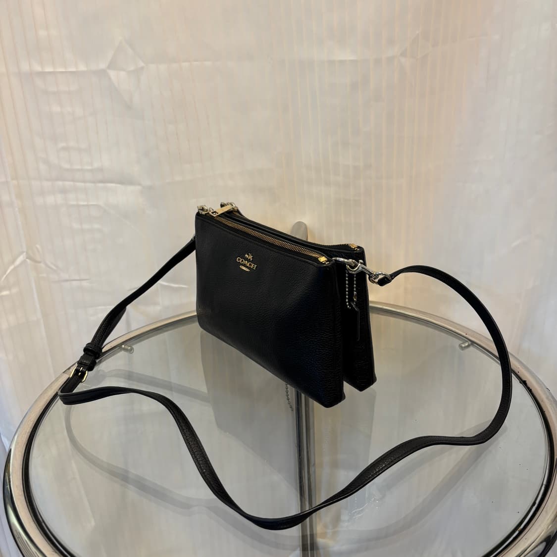 정품 코치 가죽 크로스백     상품이미지3