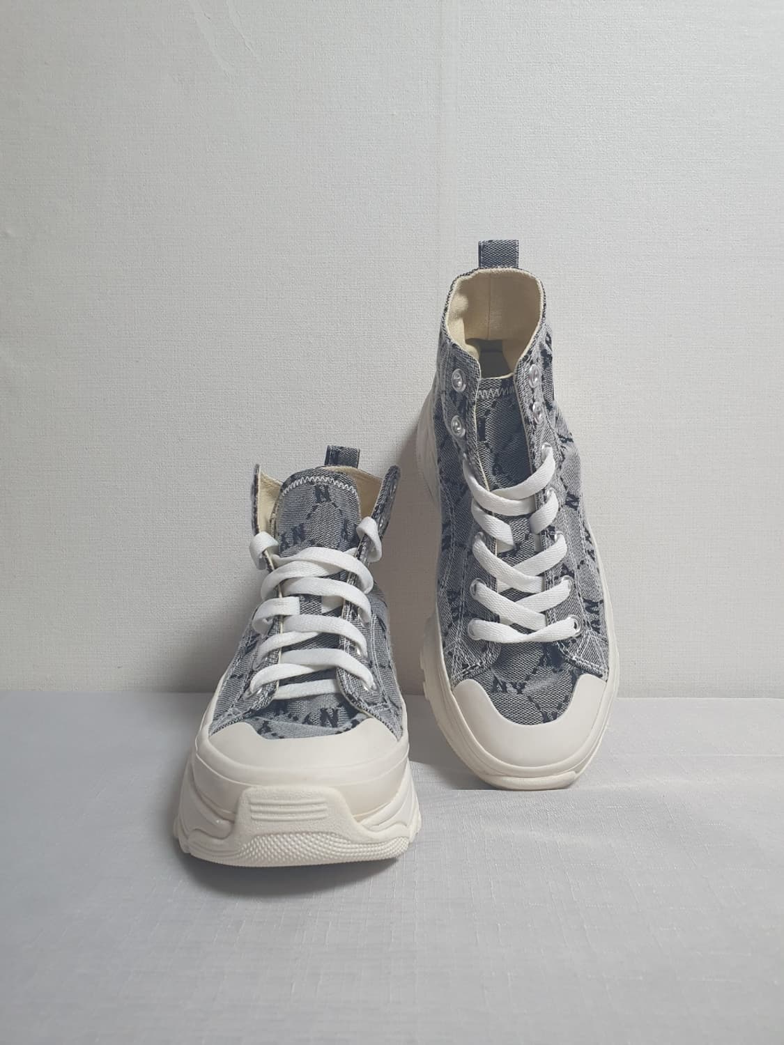 240mm 엠엘비 청키 하이 모노자카드 뉴욕양키스 스니커즈 상품이미지5