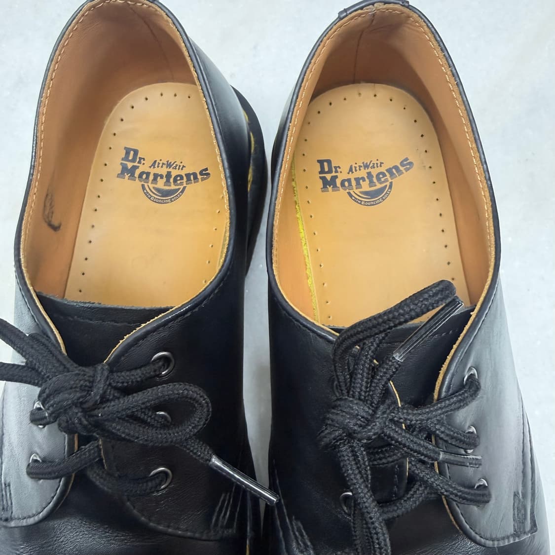 UK9) 닥터마틴1461 블랙 나파 3홀더비 상품이미지8