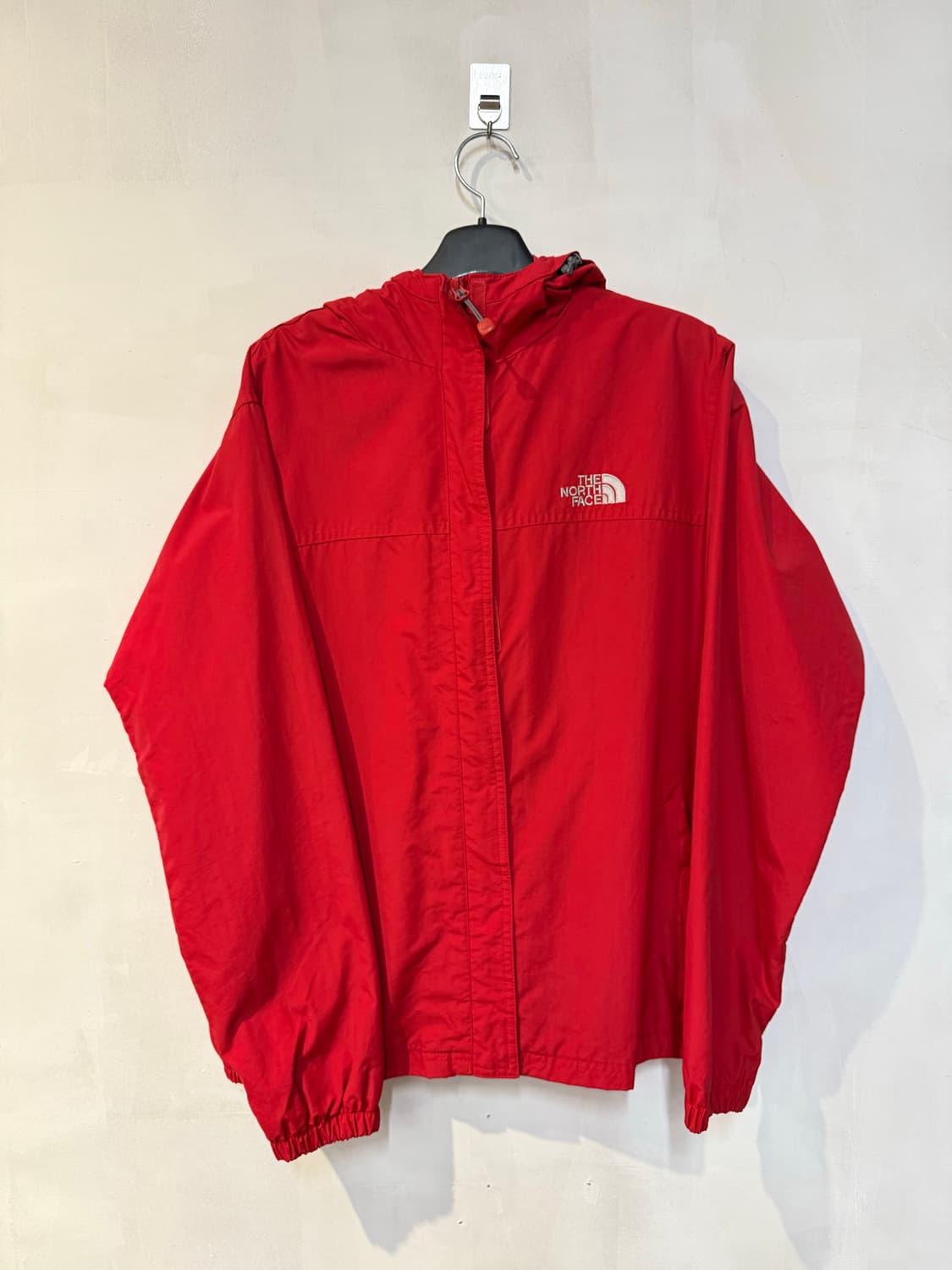 노스페이스 레드 바람막이 상품이미지1