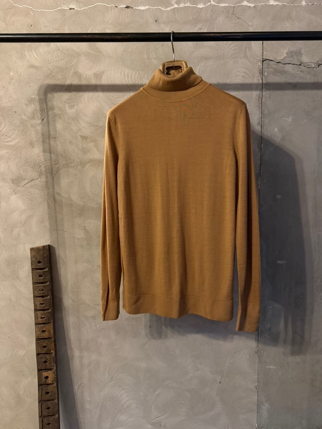 선스펠 터틀넥 니트 남성100 상품이미지10